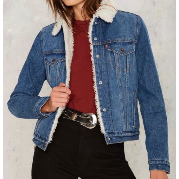 Levi's Jackets & Blazers - Levi’s Sherpa Trucker Jacket mid blue